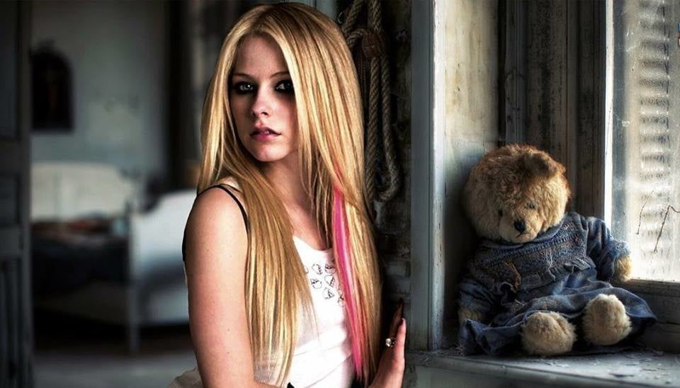 Avril Lavigne sexy real and fake #94790332