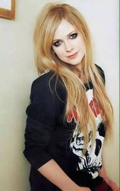 Avril Lavigne sexy real and fake #94790413