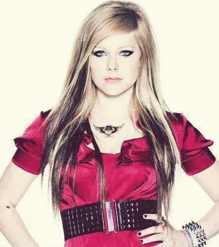 Avril lavigne sexy real and fake
 #94790605