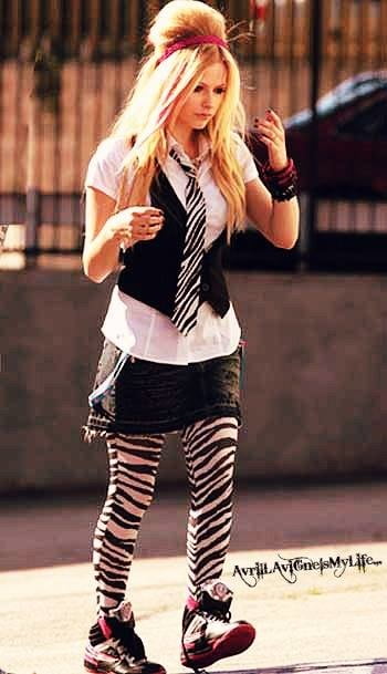 Avril Lavigne sexy real and fake #94790658