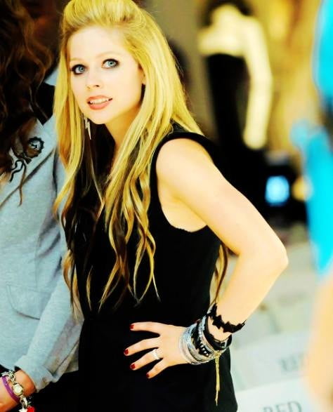 Avril Lavigne sexy real and fake #94790761