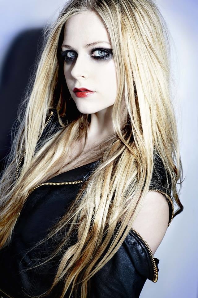 Avril Lavigne sexy real and fake #94790779