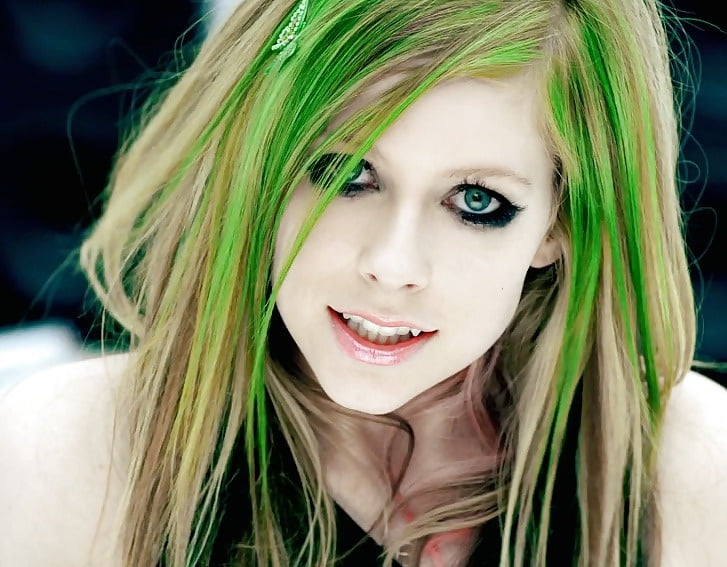 Avril Lavigne sexy real and fake #94791354