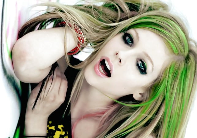 Avril lavigne sexy vero e falso
 #94791372