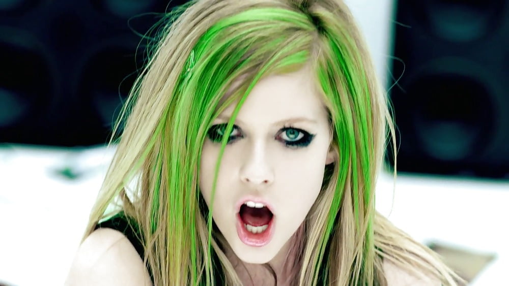 Avril lavigne sexy real and fake
 #94791384