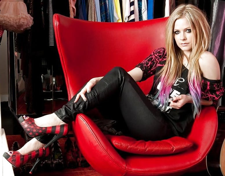 Avril Lavigne sexy real and fake #94791409