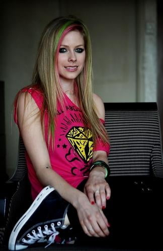 Avril lavigne sexy real and fake
 #94791486