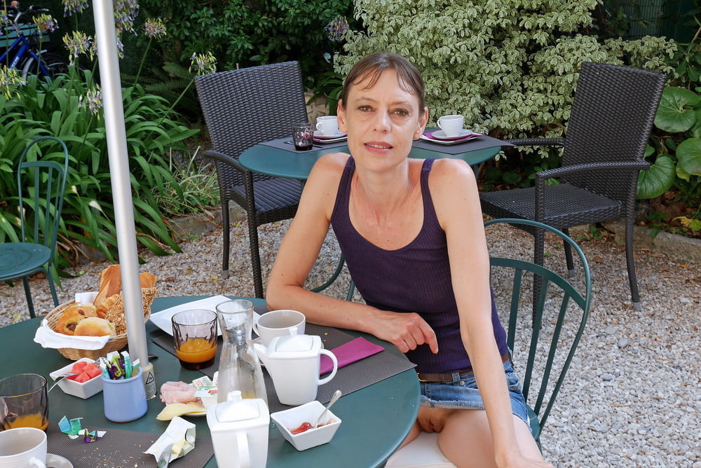 フランスの売春婦Virginieの露出
 #80261268