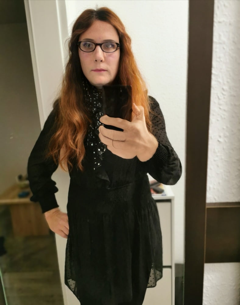 Mein Make-up vs meine Frau Make-up
 #87823530