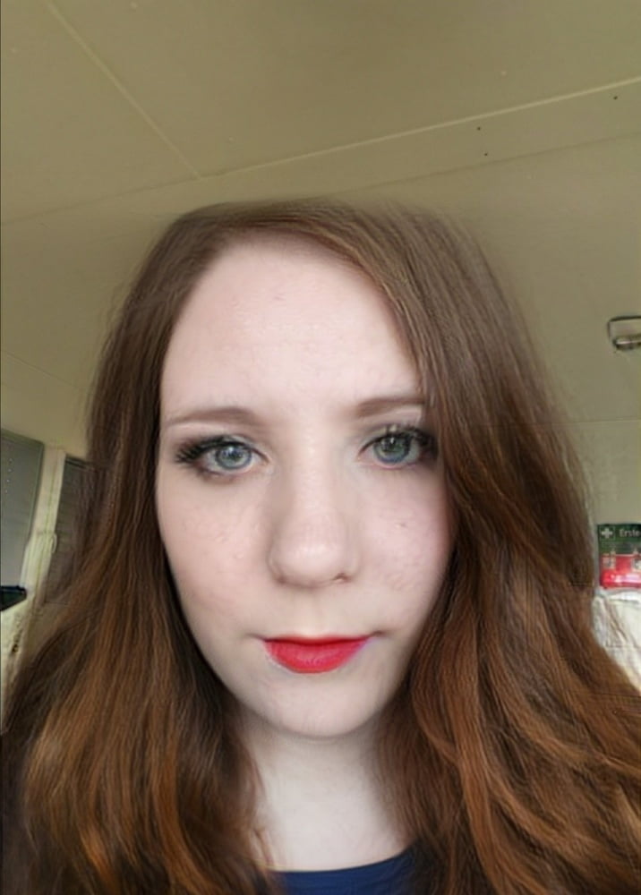 Mein Make-up vs meine Frau Make-up
 #87823548