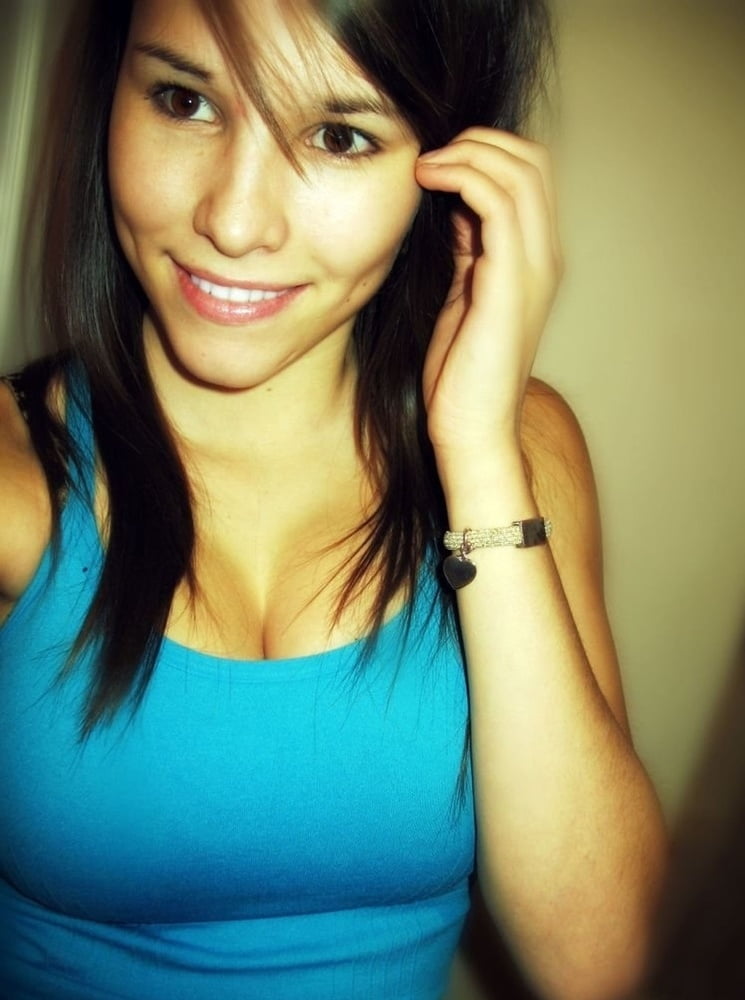 Amateur morena 160
 #104647903