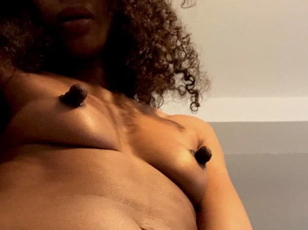 Big Black Nipples - Big Black Nipples Porn Pics - PICTOA