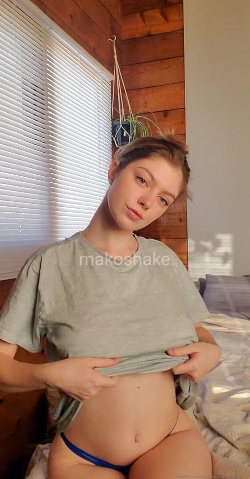 Makoshake nude #107505146
