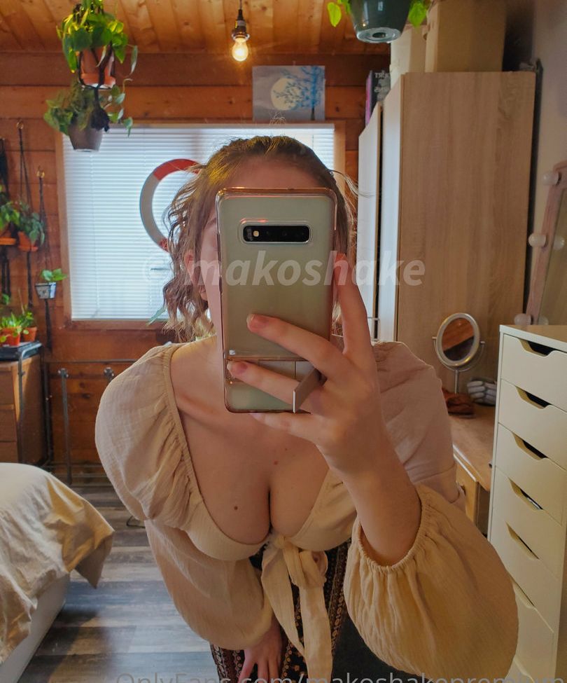 Makoshake nude #107505392