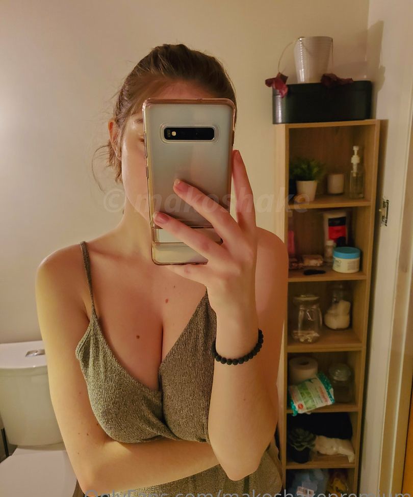 Makoshake nude #107505451