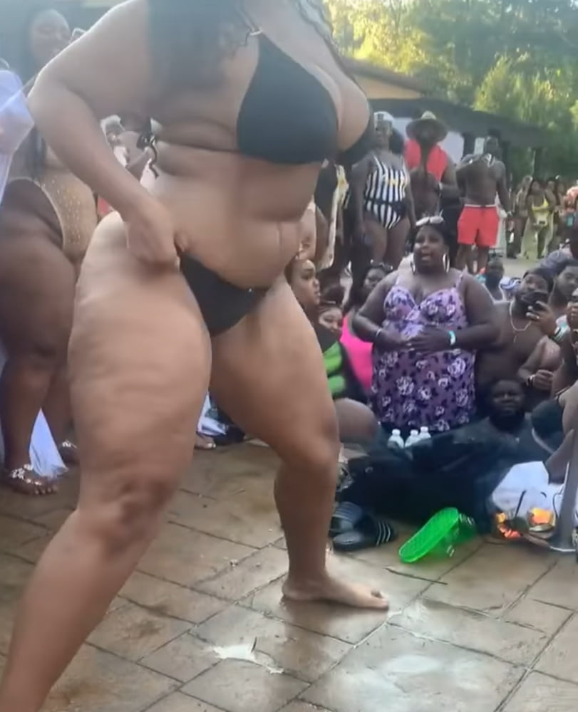 Bbw pool party
 #90289400