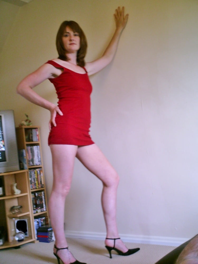 dressed women #102979682