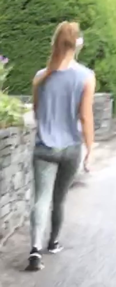 Lockdown creepin' is so much fun! cycling sluts
 #89568976