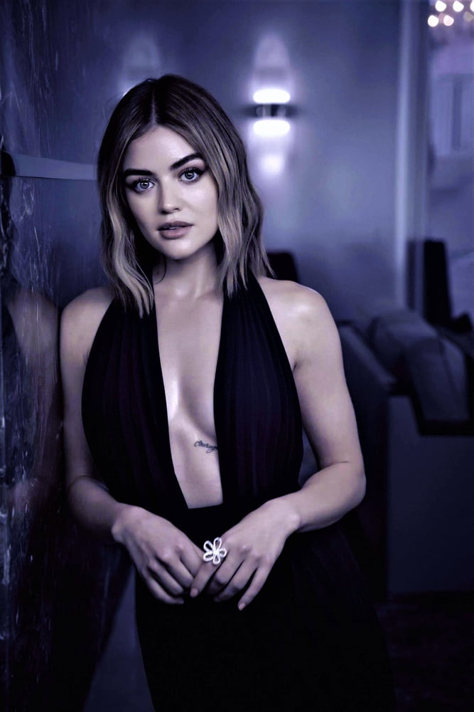 Lucy hale hübsches kleines Ding!
 #105694553