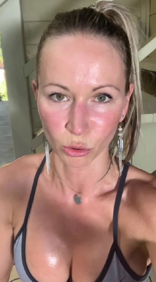 Zuzka Light nackt #108149463