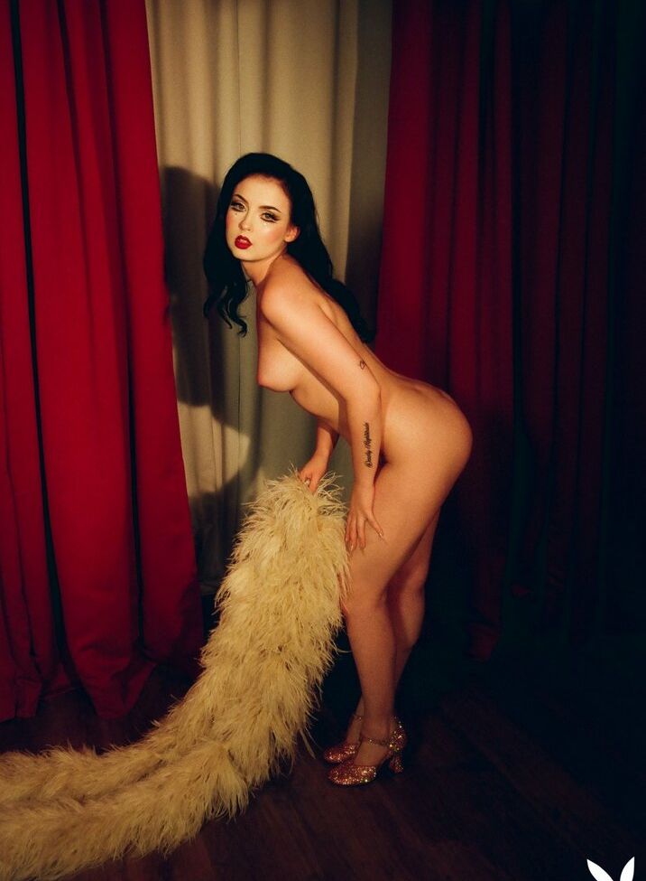 Toby Taylor desnuda #108062356