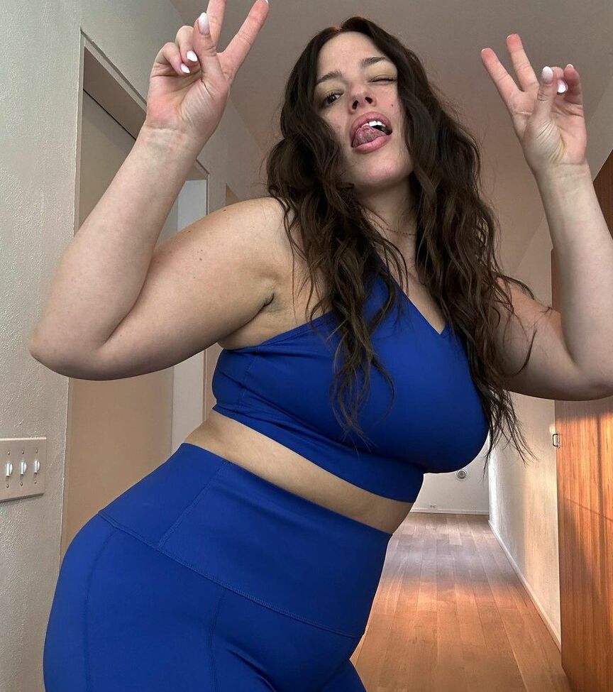 Ashley Graham nude #109303659