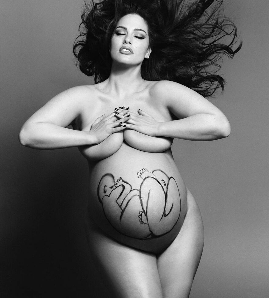 Ashley Graham desnuda #109303706