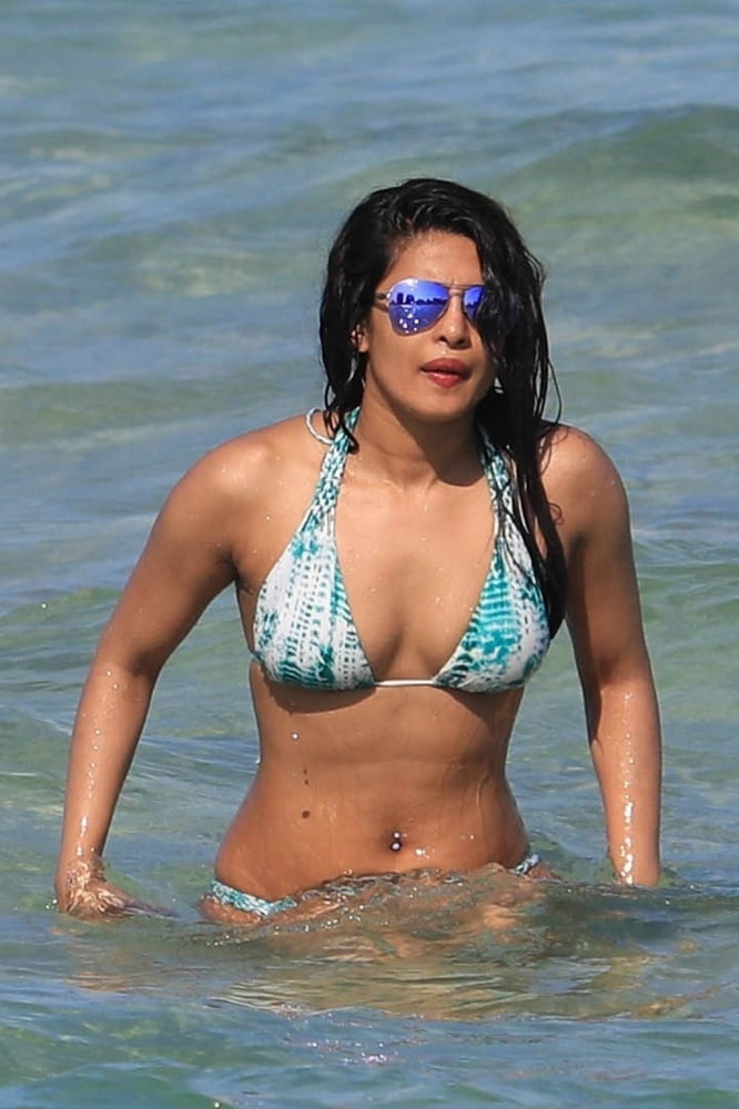 Priyanka chopra sexy hot body #102301379