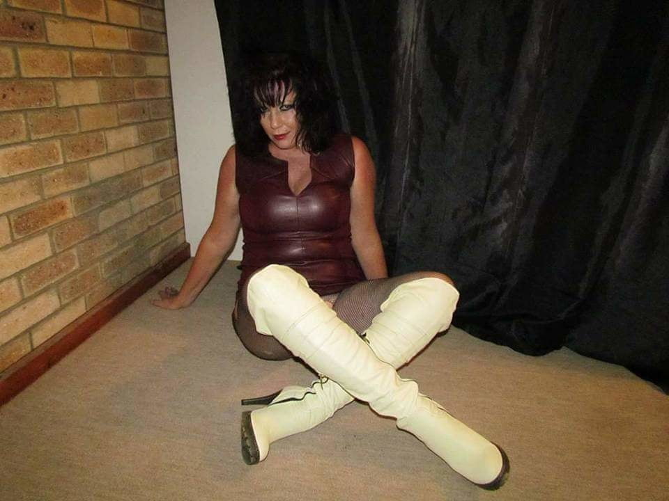 Eliz beukes #89991419