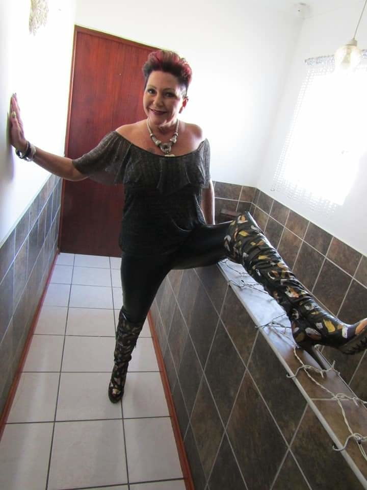 Eliz beukes #89991690