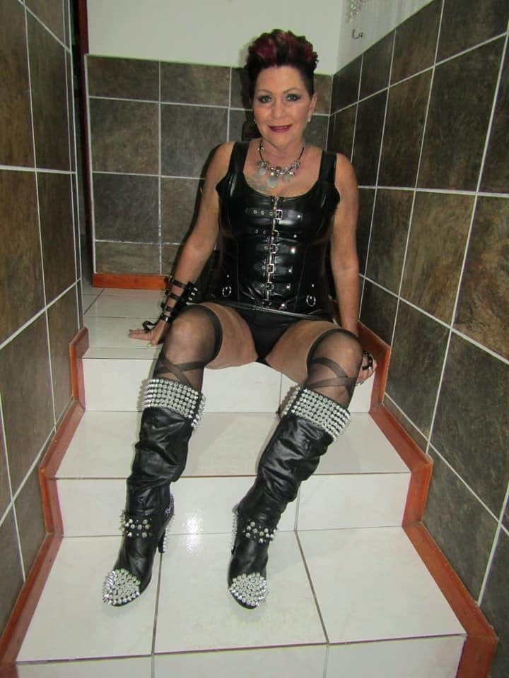 Eliz beukes #89991994