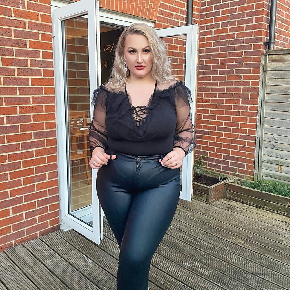 Cock aimer les femmes curvy bbw pawg thot
 #90377582