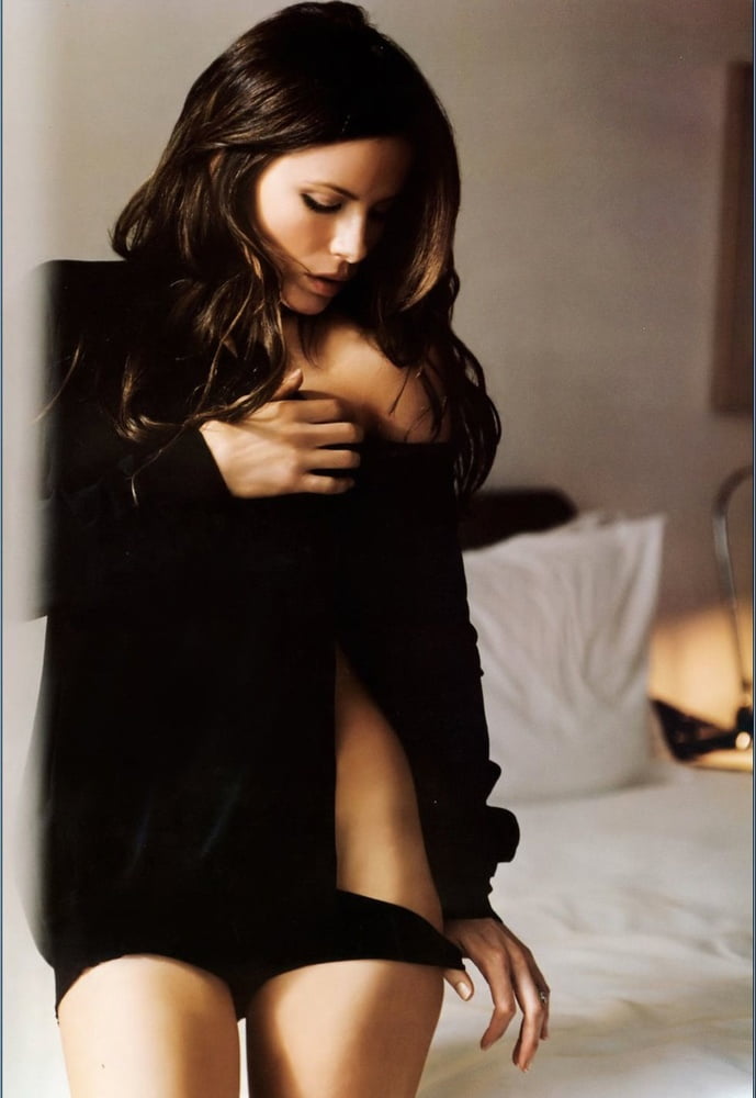 Kate Beckinsale #105131522