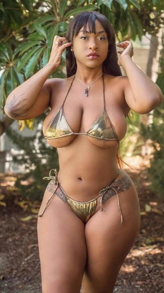 Bikini deslumbrante
 #98722803