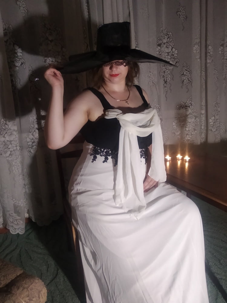 We tried to make a cosplay on Lady Dimitrescu #107003991