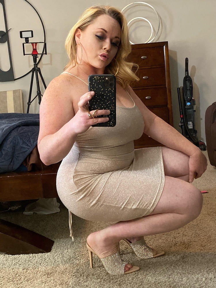 Blonde amateur with big tits #89243188