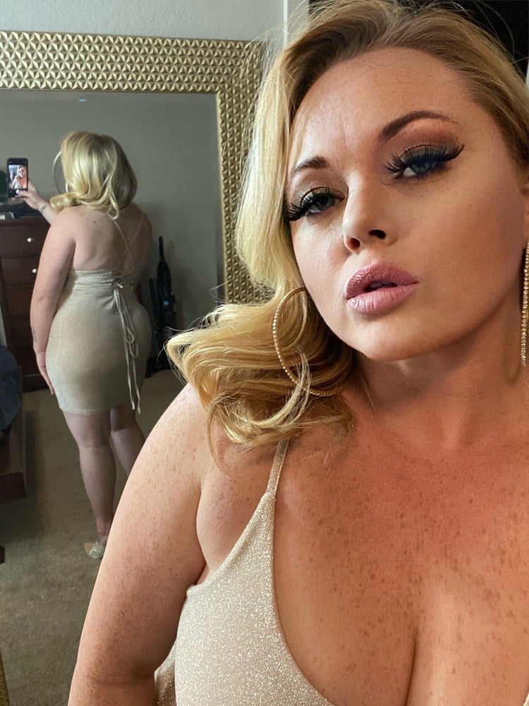 Blonde amateur with big tits #89243192