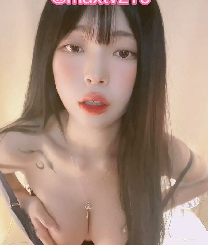 Yudiii desnuda #108455635