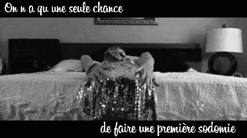 Caption candaulisme #94758814