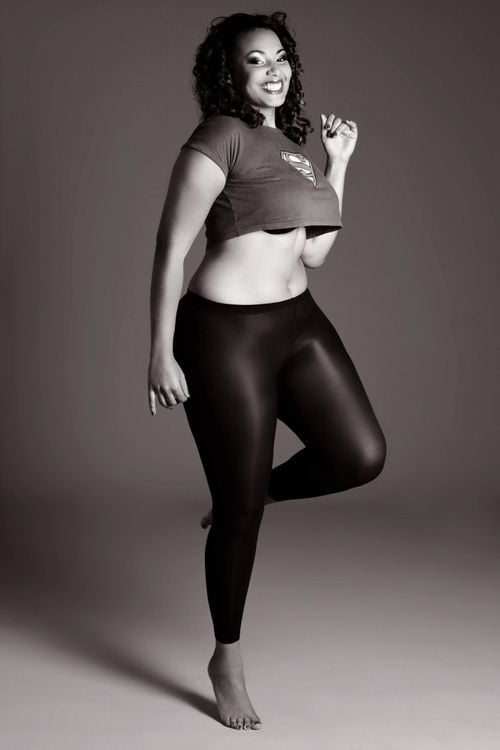 Chicas negras
 #105869136