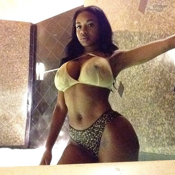 ブラックガールズ
 #105869142