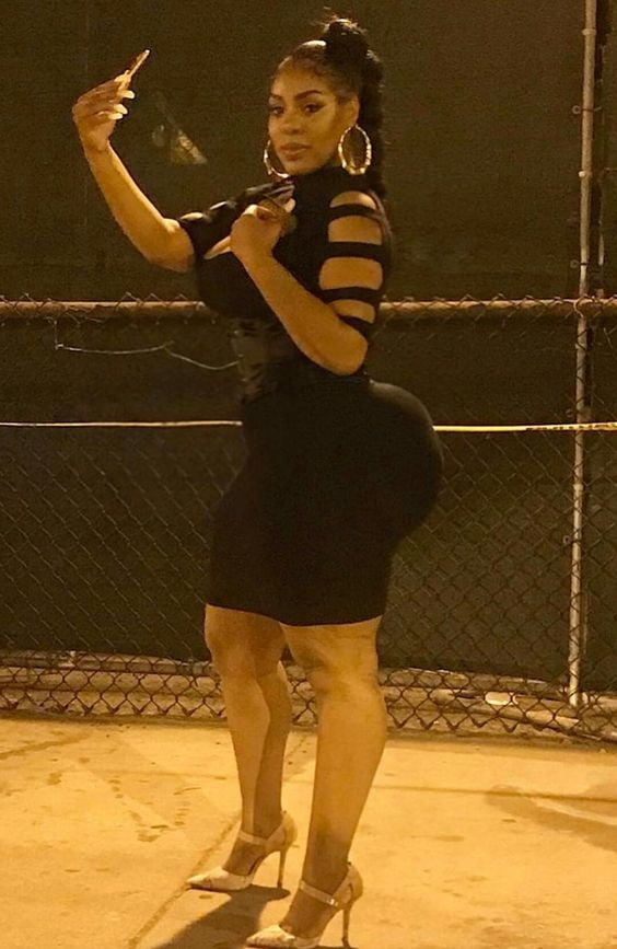 Chicas negras
 #105869147