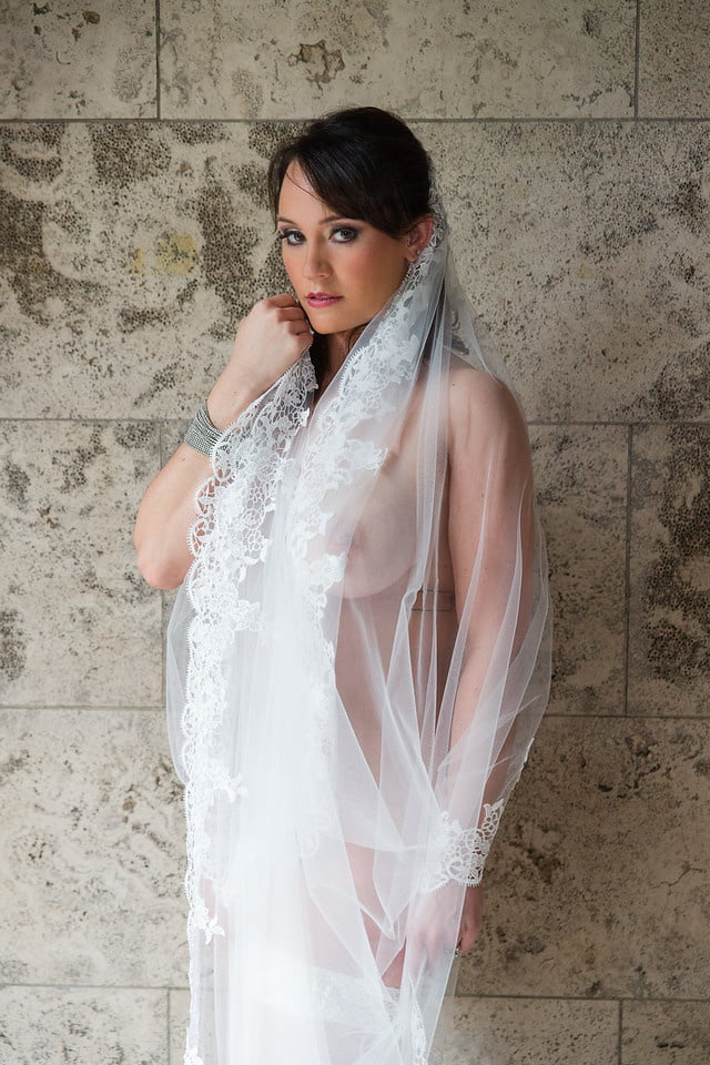 Sposa spessa
 #92038646