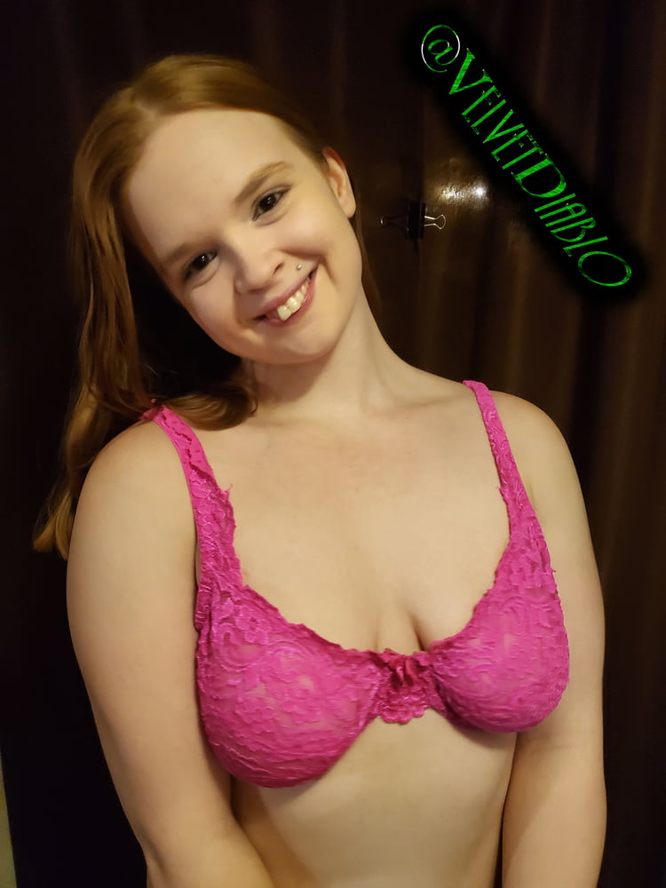 Biog titty slut shows you what she's got - week 204
 #106644019
