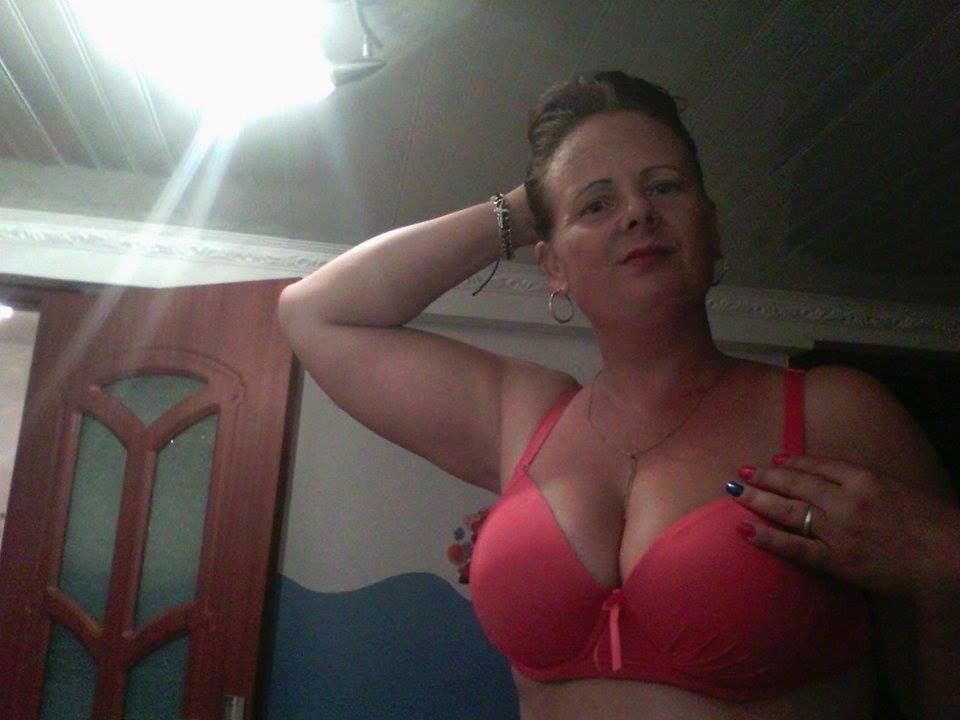 Facebook milfs #104430336