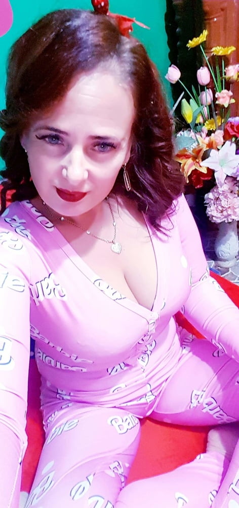 Facebook milfs #104430408