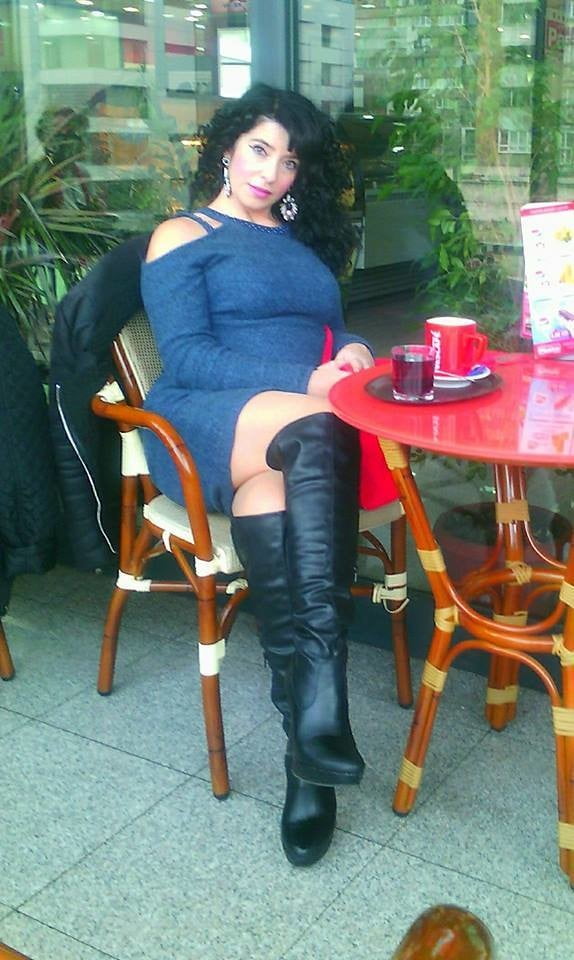 Milfs & gilfs usando botas no.49
 #100280768