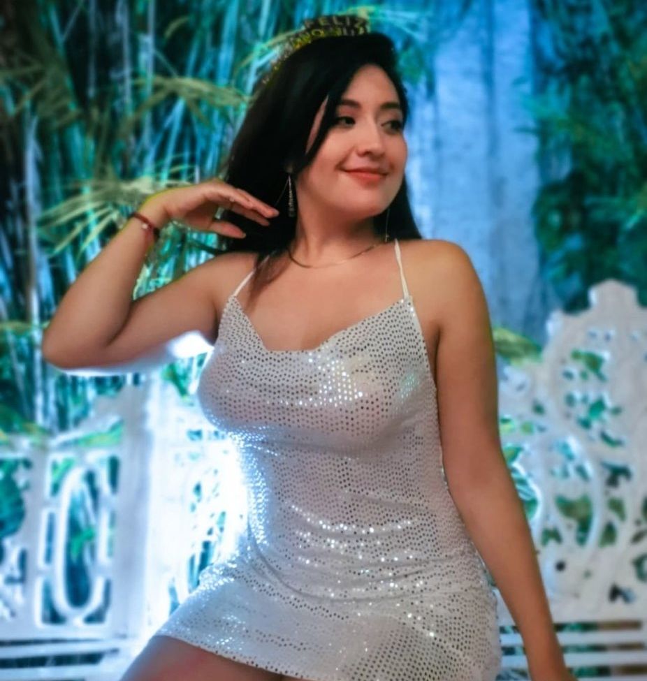 Yari San desnuda #108110323