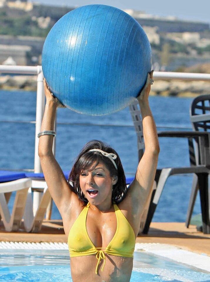 Roxanne Pallett nackt #108716121