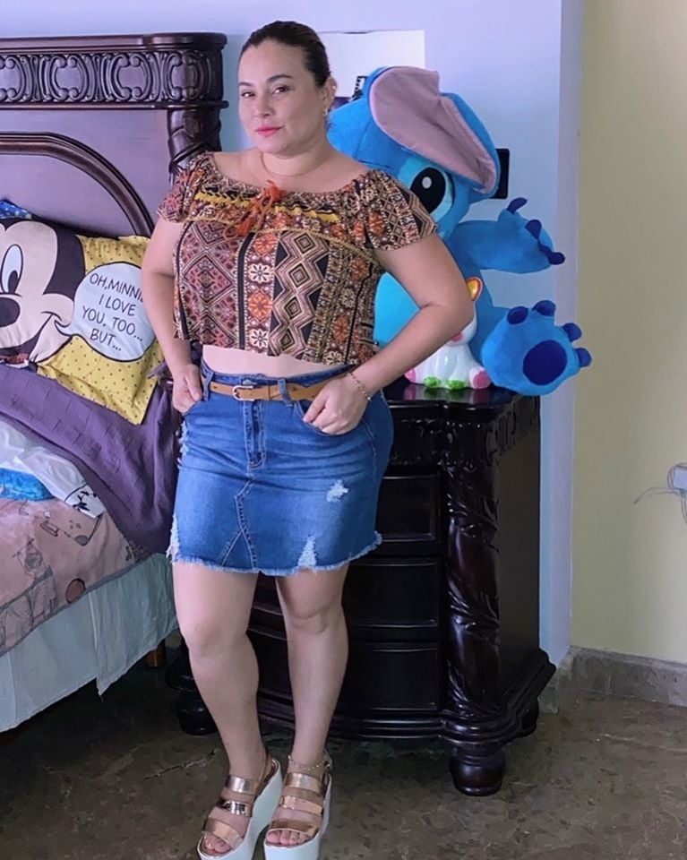 Rica tetona
 #91587620